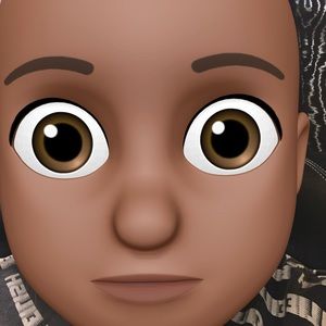 Meet your Posher, Layla